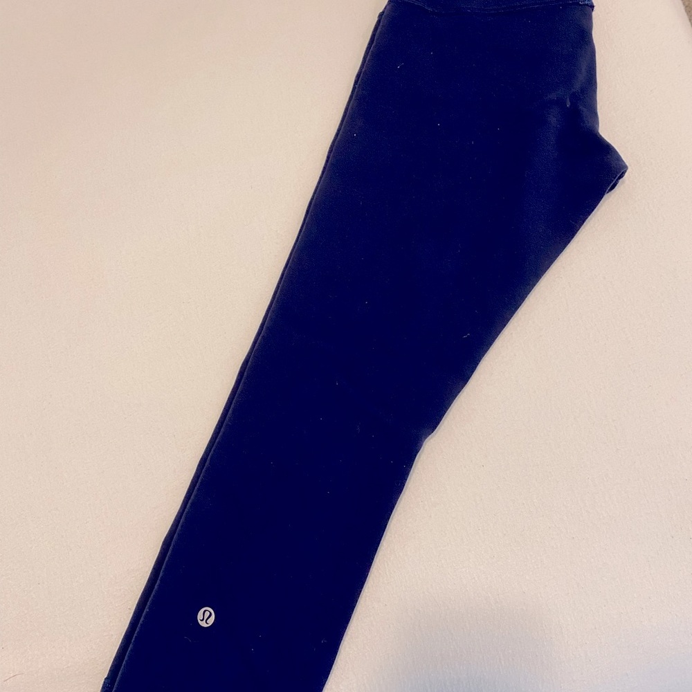 LuluLemon.  Reversible navy crop.